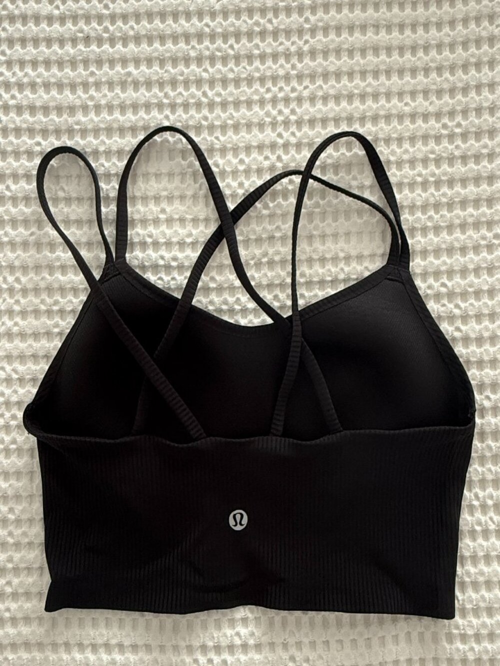 Lululemon Strappy Sports Bra Crisscross Back in Black